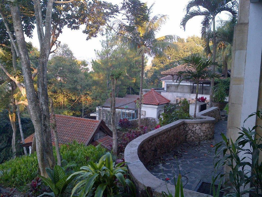 Hotel Tidar Malang Kültér fotó