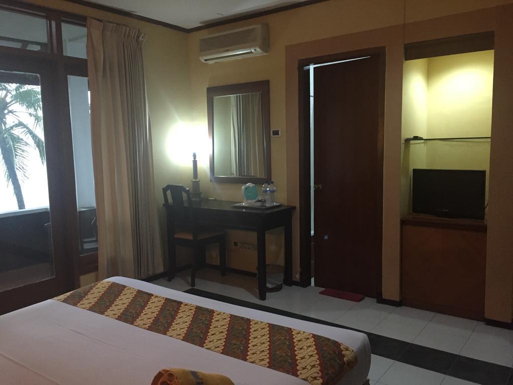 Hotel Tidar Malang Kültér fotó